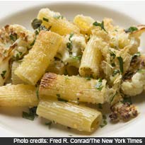Cooking With Cauliflower, a Feisty Vegetable That Can Take a Punch