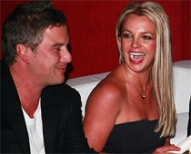 Brtiney Spears enjoys dinner date with boyfriend's parents