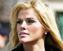 Anna Nicole Smith: Doctor felt Smith used drugs for emotional pain