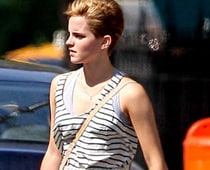 Emma Watson crops her hair
