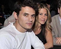 Jennifer Aniston back with ex-lover John Mayer