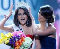22-year-old Navarrete of Mexico crowned Miss Universe