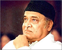 Bhupen Hazarika turns 85, celebrates with friends in Mumbai 