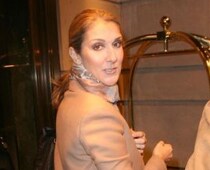 Celine Dion denies pregnancy complication reports