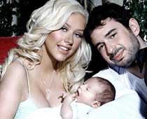 Marriage didn't change our relationship: Christina Aguilera