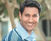 Bollywood has hijacked Punjabi pop: Harbhajan Mann  