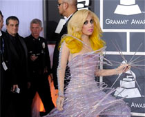 Gaga starves herself to stay fit, claims book