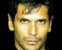 Milind Soman first to lose 'Khatron Ke Khiladi 3'  