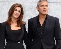 George Clooney makes peace mission to Sudan