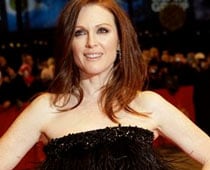 Julianne Moore too busy to find date nights