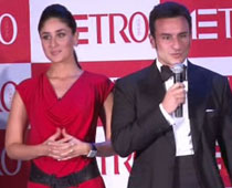 Saif, Kareena apologise for delay