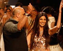 Shilpa mesmerises at WIFW finale  