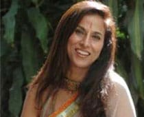 Shobhaa De walks WIFW ramp for Ritu Beri