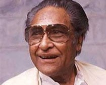 Ashok Kumar used to sketch in the nude: Granddaughter  