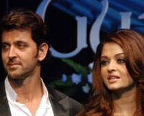 Hrithik-Ash to come together for Hamlet