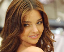 Miranda Kerr supports anti-suicide helpline