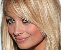 Nicole Richie to marry in December?