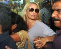 Pamela Anderson arrives in Mumbai, creates chaos