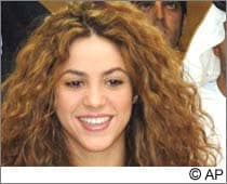 Shakira strikes a $ 660,000 charity deal