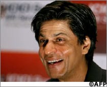 SRK gets special permission to smoke in Berlin hotel