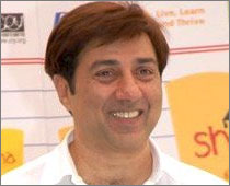 It felt odd doing comedy with dad: Sunny Deol