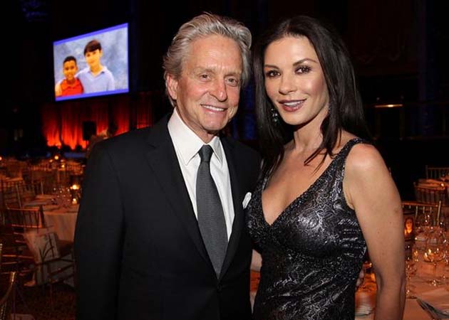 Douglas, Zeta-Jones named top celebrity couple 2010