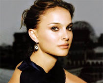 Natalie Portman "nearly died" for Black Swan