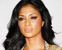  Scherzinger open to adoption  