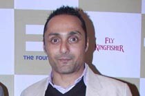 Rahul Bose likes reading, not hearing scripts Rahul Bose likes reading, not hearing scripts