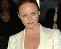 Stella McCartney gives birth to girl