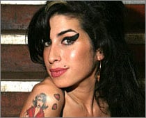 Amy Winehouse dating British barman