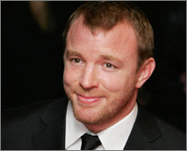 Guy Ritchie moves in with girlfriend  