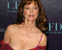 Susan Sarandon is single