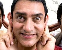 I shouldn't have acted in 3 Idiots: Aamir Khan
