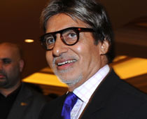 Bhopalis impress Big B