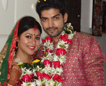 Gurmeet and Debina are now man and wife 