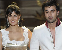 Ranbir-Katrina caught kissing