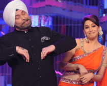 Rishi, Madhuri set the stage on fire