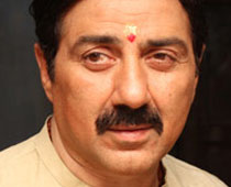 Sunny Deol's Mohalla Assi finally to be shot in Varanasi