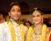 Newlyweds Allu-Sneha Visit Tirupati