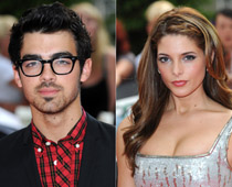 Joe Jonas Splits From Ashley Greene