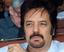 Akbar Khan To Play Saddam Hussein