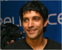 Farhan Akhtar Rubbishes Report About His Affair