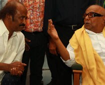  Rajini Watches Ponnar Shankar with Karunanidhi 