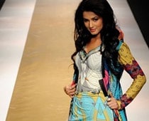 Great working with Big B: Sonal Great working with Big B: Sonal