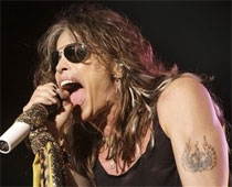 Steven Tyler Opens Up About Gay Affair