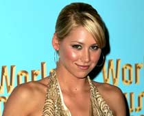 Anna Kournikova Enters Reality TV With The Biggest Loser