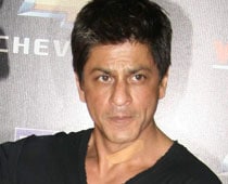 Shah Rukh Khan Denies Lip Lock Rumours