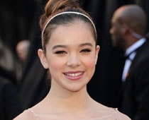 Hailee Steinfeld, 14, To Bare All In New Film