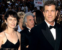 Mel Gibson Reaches Divorce Deal With Ex-Wife 